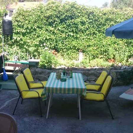 Guest House Violeta Palit Exterior foto